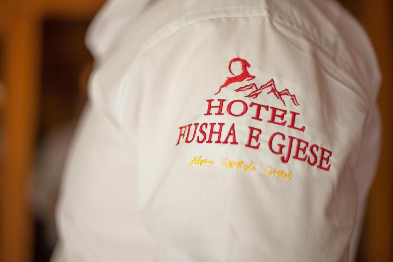 Fusha E Gjes Hotel 瓦勒博内 外观 照片